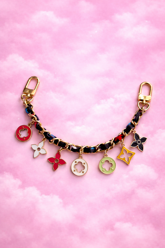 CHARM DIVINA