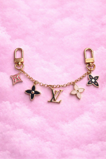 CHARM CLASSY